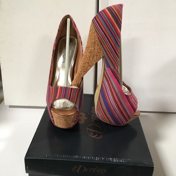 Dereon Chandanie Peep Toe Pumps - Picture 2 of 5